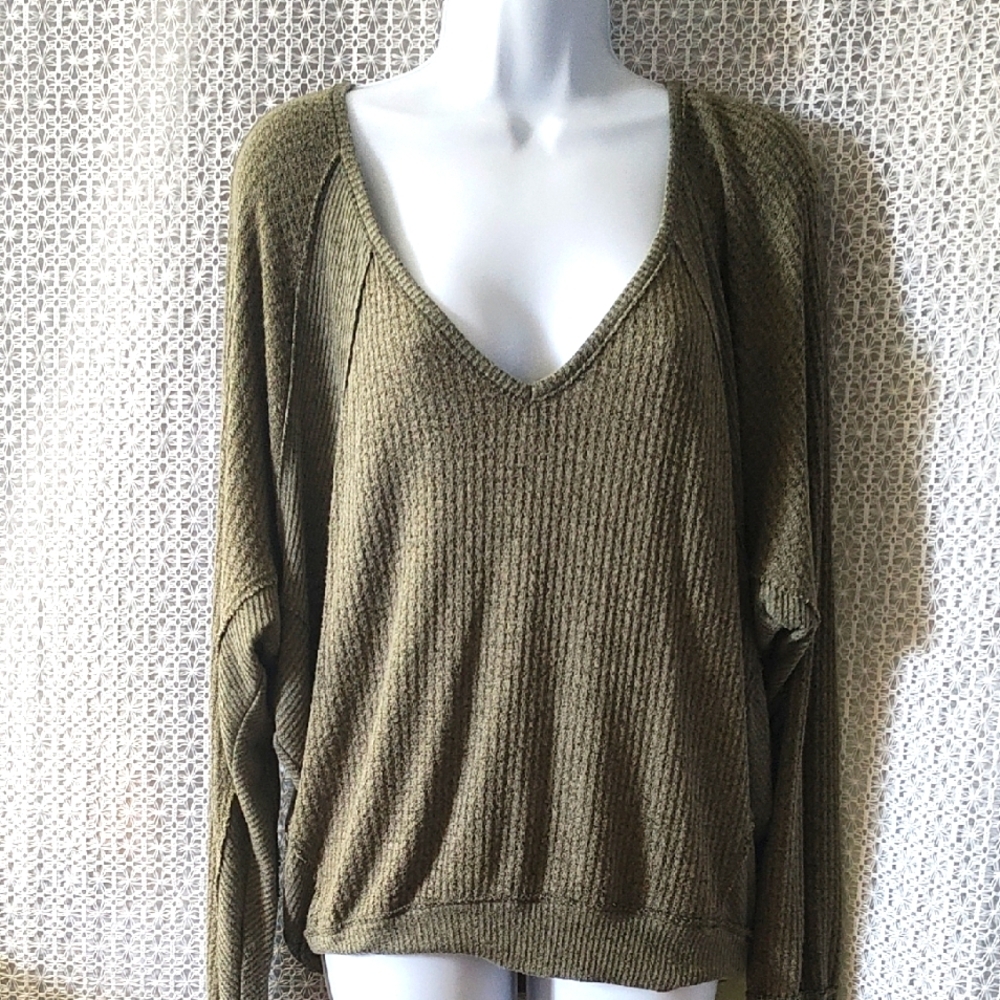 We The Free Green V-Neck Sweater Relaxed Fit